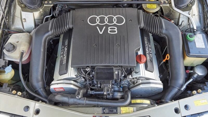 Audi V8